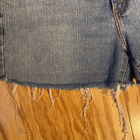 Levi’s 515 Light Wash Cutoff High Waisted Shorts size 14 - Picture 6 of 12